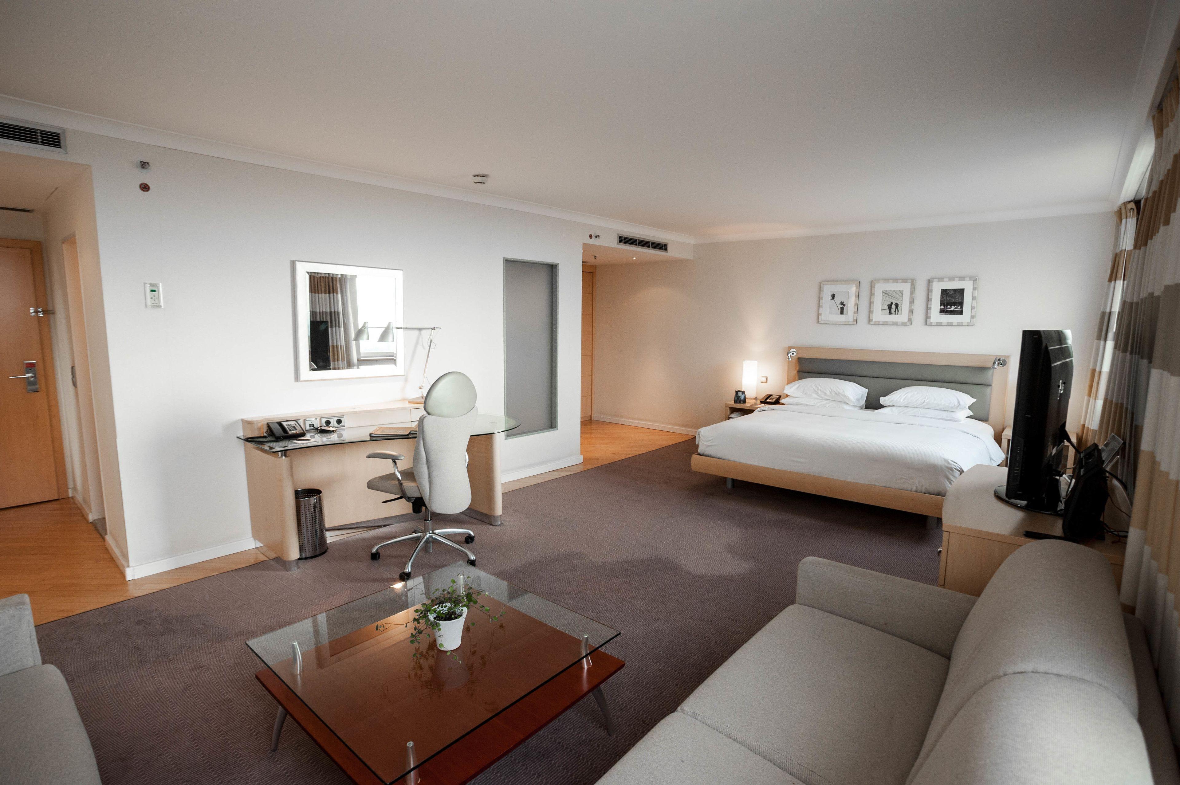 Hilton Hotel 5*