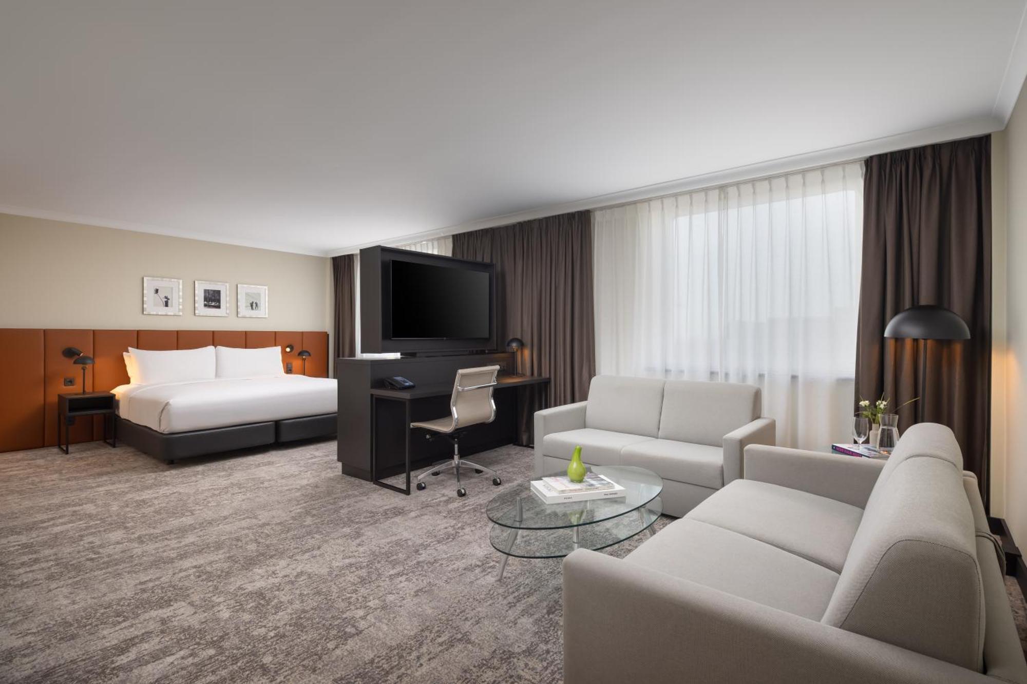 Hilton Hotel 5*
