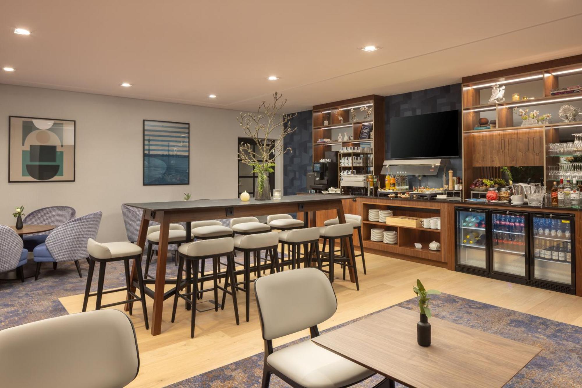 Hilton Hotel 5*