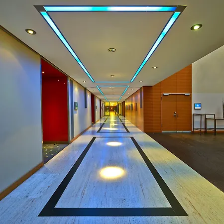 Hilton 5* Düsseldorf